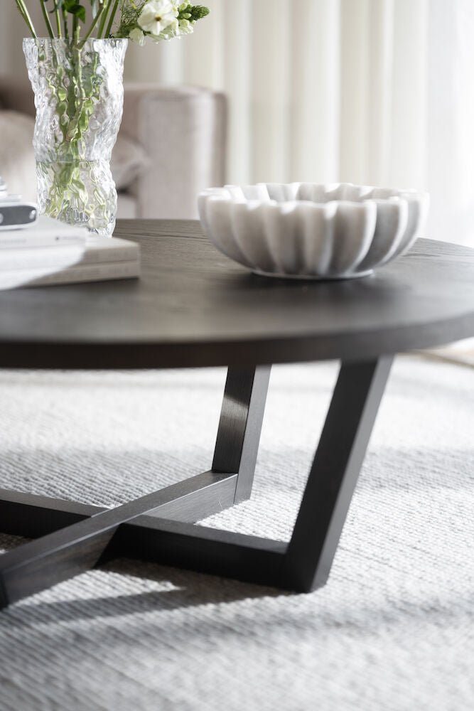 Boxford Soffbord Brun Ek Ø110 | Rowico Home | 7340126557082 | 121018 | Maessing Interiör