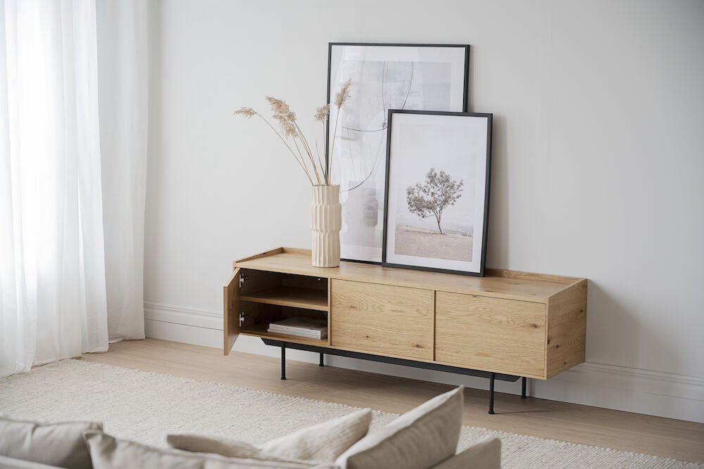 Brewerton TV - bänk Ek | Rowico Home | 7340126554203 | 120702 | Maessing Interiör