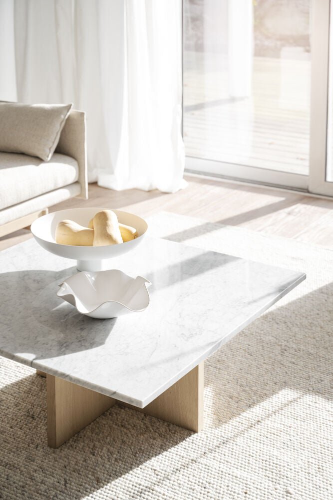 Brooksville Soffbord Vit Marmor/Vitpigmenterad Ek 90 | Rowico Home | 7340126554838 | 120789 | Maessing Interiör