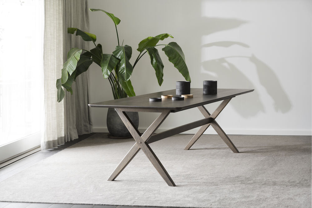 Calverton Matbord Brun Ek 230 | Rowico Home | 7340126555170 | 120650 | Maessing Interiör