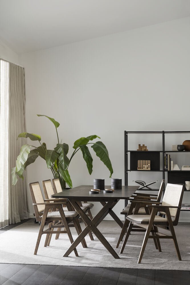 Calverton Matbord Brun Ek 230 | Rowico Home | 7340126555170 | 120650 | Maessing Interiör