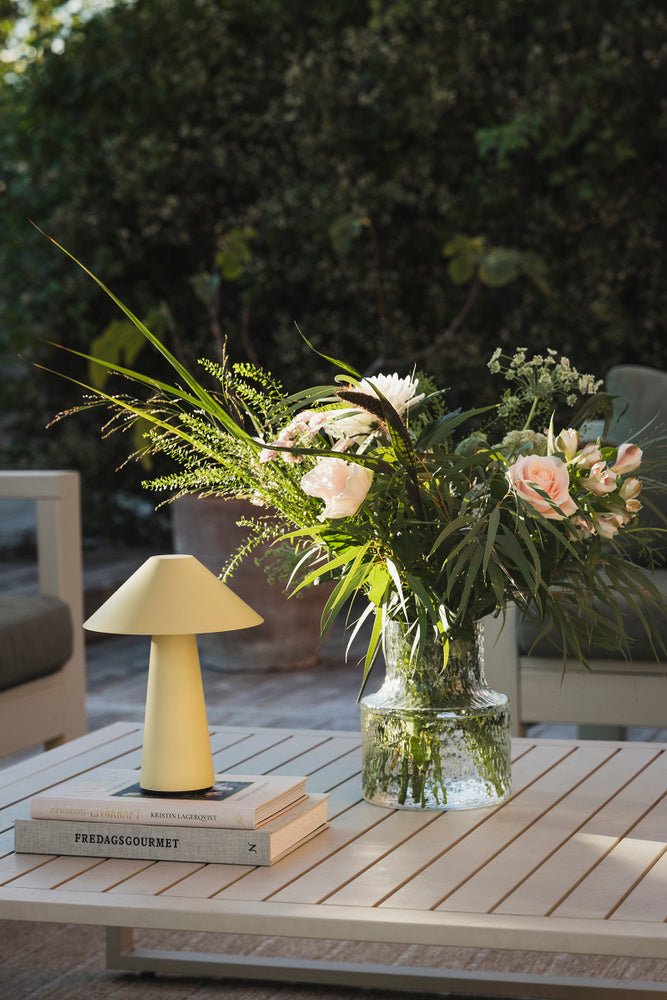 Cannes Portabel Bordslampa Gul | Globen Lighting | 7319434935073 | 493507 | Maessing Interiör