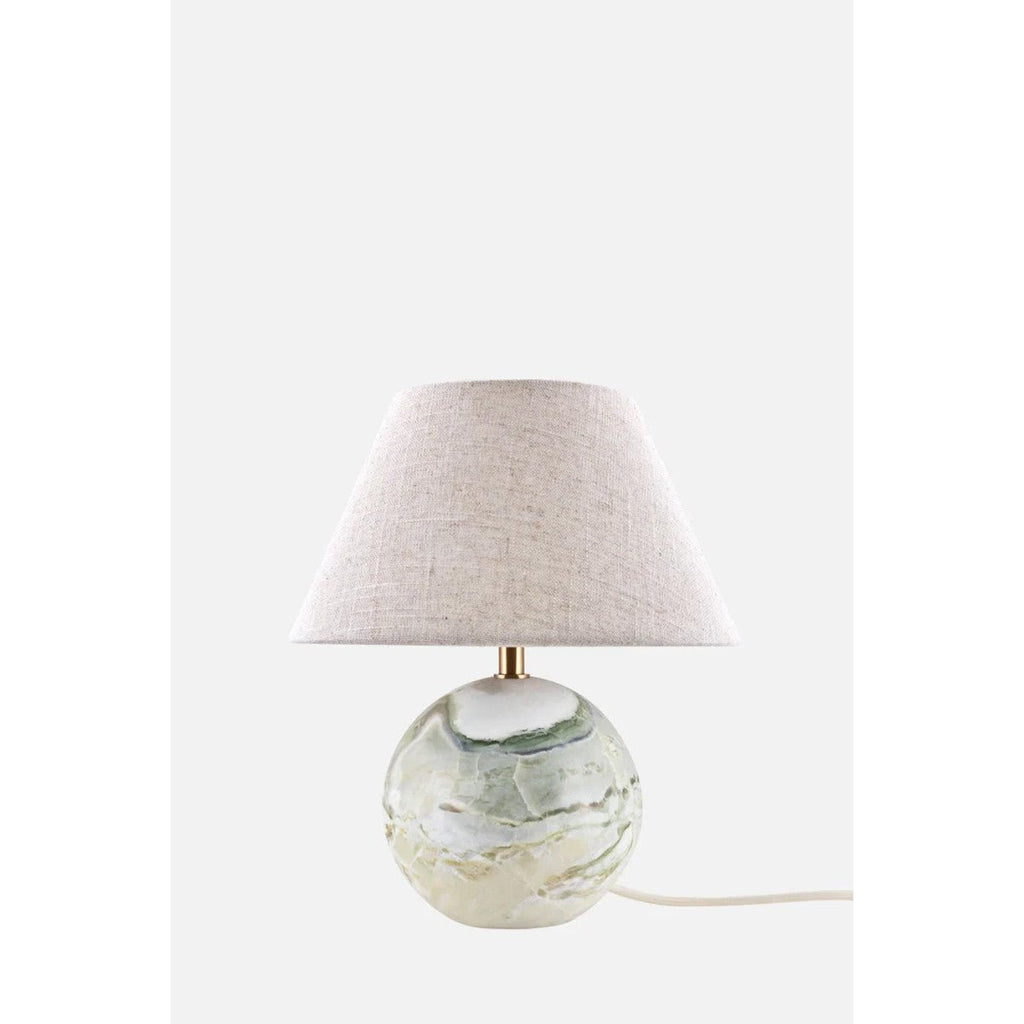 Castello 24 Bordslampa Ljusgrön | Globen Lighting | 7319435122038 | 512203 | Maessing Interiör