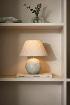 Castello 24 Bordslampa Ljusgrön | Globen Lighting | 7319435122038 | 512203 | Maessing Interiör