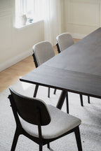Clapperton Matbord Brun Ek 220 | Rowico Home | 7340233303992 | 128170 | Maessing Interiör