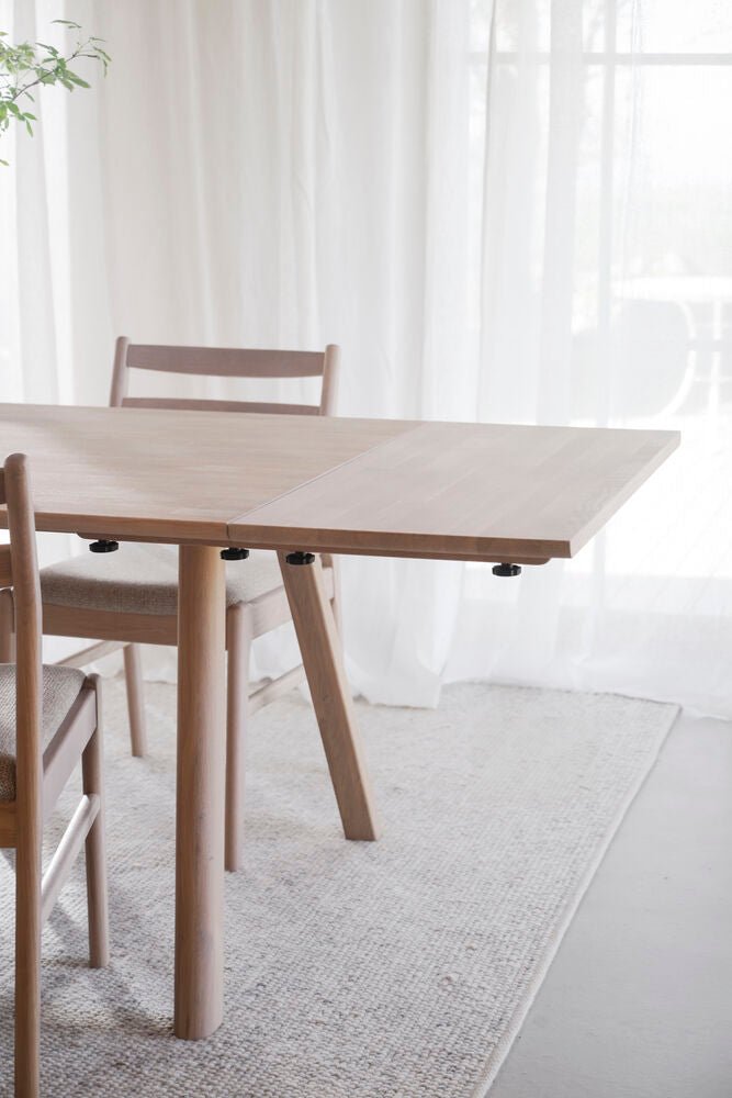 Clapperton Tilläggsskiva Vitpigmenterad Ek 45 | Rowico Home | 7340233303985 | 128162 | Maessing Interiör