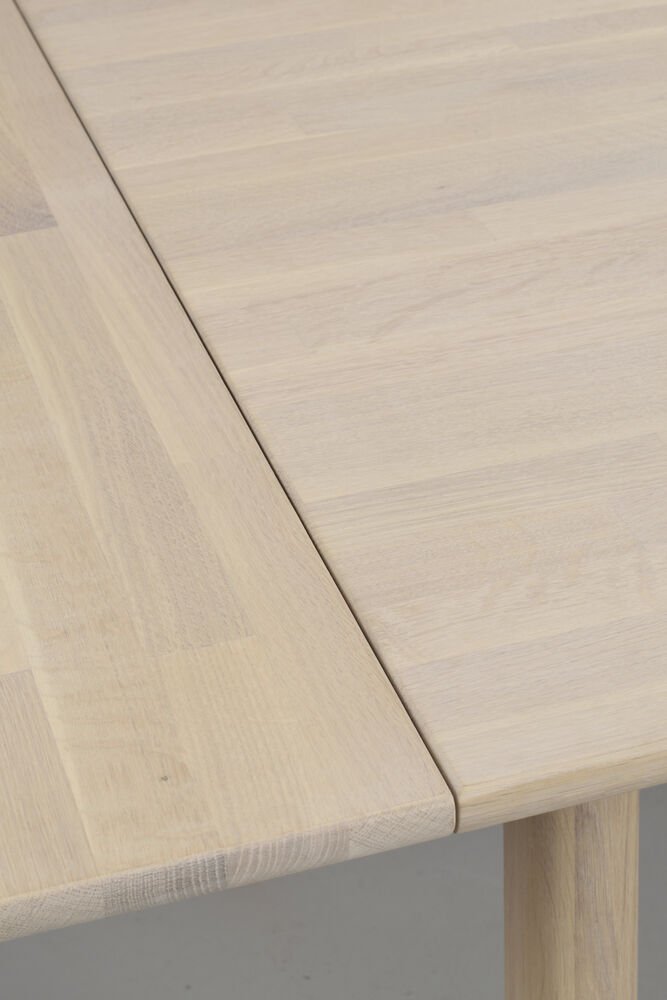 Clapperton Tilläggsskiva Vitpigmenterad Ek 45 | Rowico Home | 7340233303985 | 128162 | Maessing Interiör
