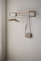 Confetti Hatthylla Vitpigmenterad Ek | Rowico Home | 7340126519677 | 103603 | Maessing Interiör