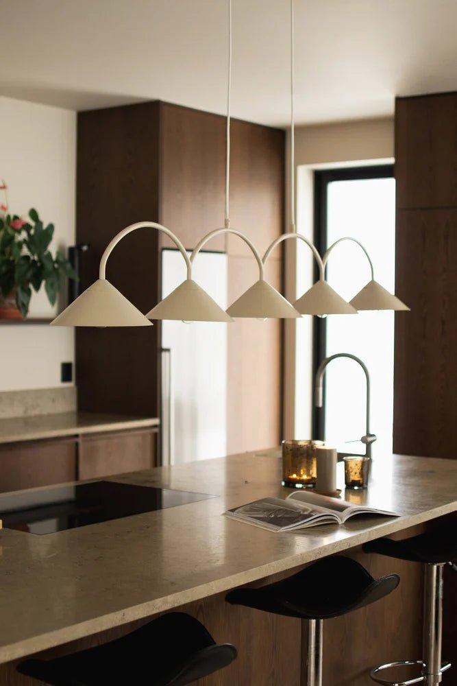 Curve 5 Pendellampa Beige | Globen Lighting | 7319434720020 | 472002 | Maessing Interiör