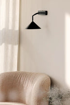 Curve Vägglampa Svart | Globen Lighting | 7319434320114 | 432011 | Maessing Interiör