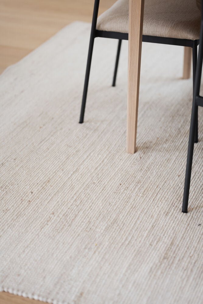 Donegal Matta Ljusbeige Ull | Rowico Home | 7340126584972 | 123224 | Maessing Interiör