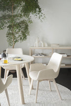 Drimsdale Karmstol Beige/Vitpigmenterad Ek | Rowico Home | 7340126554975 | 120805 | Maessing Interiör