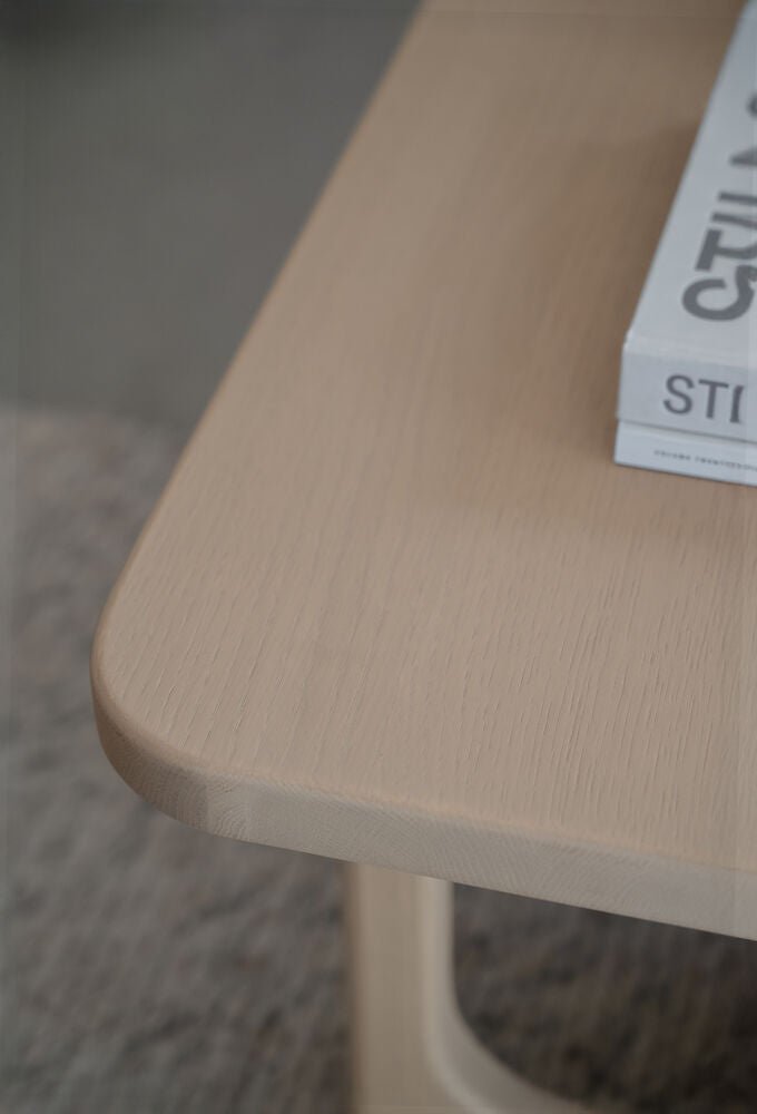 Driscoll Soffbord Vitpigmenterad Ek 103 | Rowico Home | 7340126594049 | 123415 | Maessing Interiör