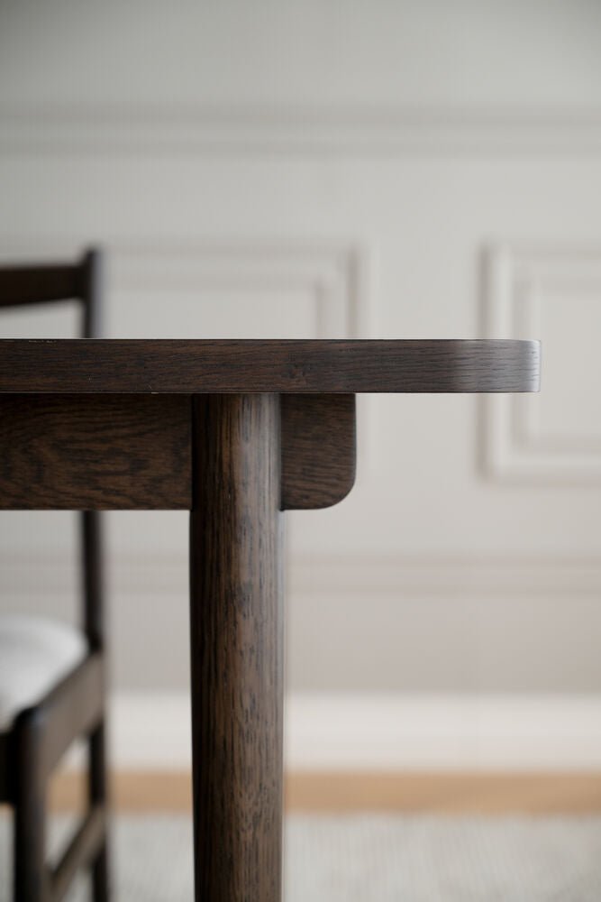 Fairmount Matbord Beige/Brun Ek 220 | Rowico Home | 7340233303824 | 123188 | Maessing Interiör