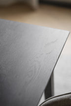 Filippa Matbord Mörkbrun Ek 140 | Rowico Home | 7340126558942 | 113837 | Maessing Interiör