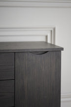 Filippa Sideboard Mörkbrun Ek 122 | Rowico Home | 7340126559789 | 117941 | Maessing Interiör