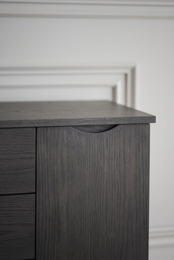 Filippa Sideboard Mörkbrun Ek 122 | Rowico Home | 7340126559789 | 117941 | Maessing Interiör