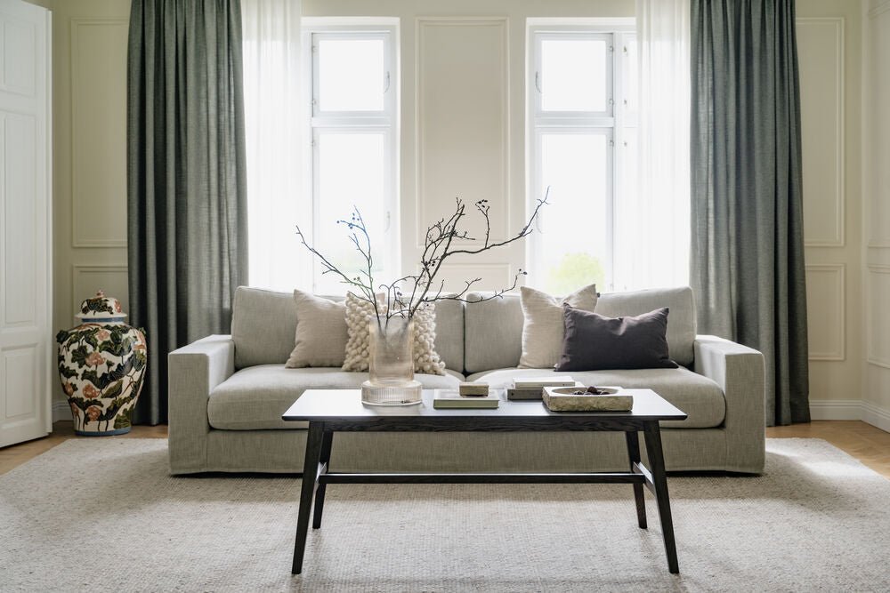 Filippa Soffbord Mörkbrun Ek 130 | Rowico Home | 7340233305774 | 113715 | Maessing Interiör