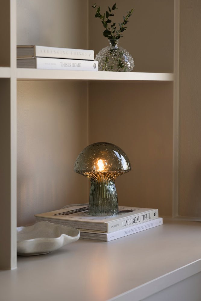 Fungo 16 Special Edition Bordslampa Grön | Globen Lighting | 7319436112038 | 611203 | Maessing Interiör