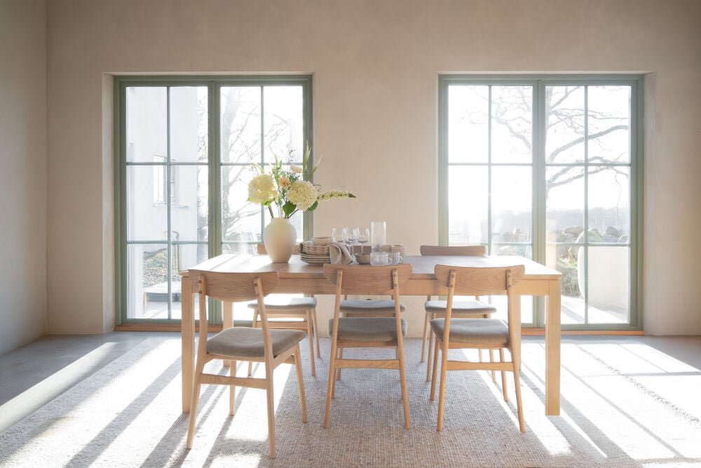 Gardner Matbord Vitpigmenterad Ek 200 | Rowico Home | 7340126595305 | 128218 | Maessing Interiör