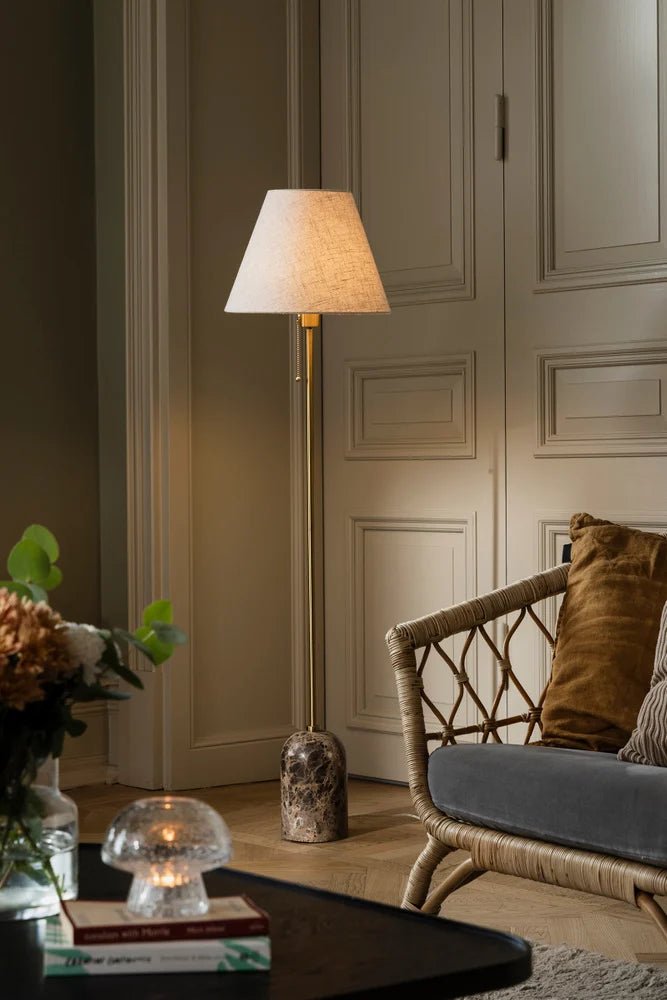 Gino Golvlampa Brun marmor | Globen Lighting | 7319435022062 | 502206 | Maessing Interiör
