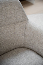 Gladstone Karmstol Ljusbeige/Svart | Rowico Home | 7340126580325 | 123222 | Maessing Interiör