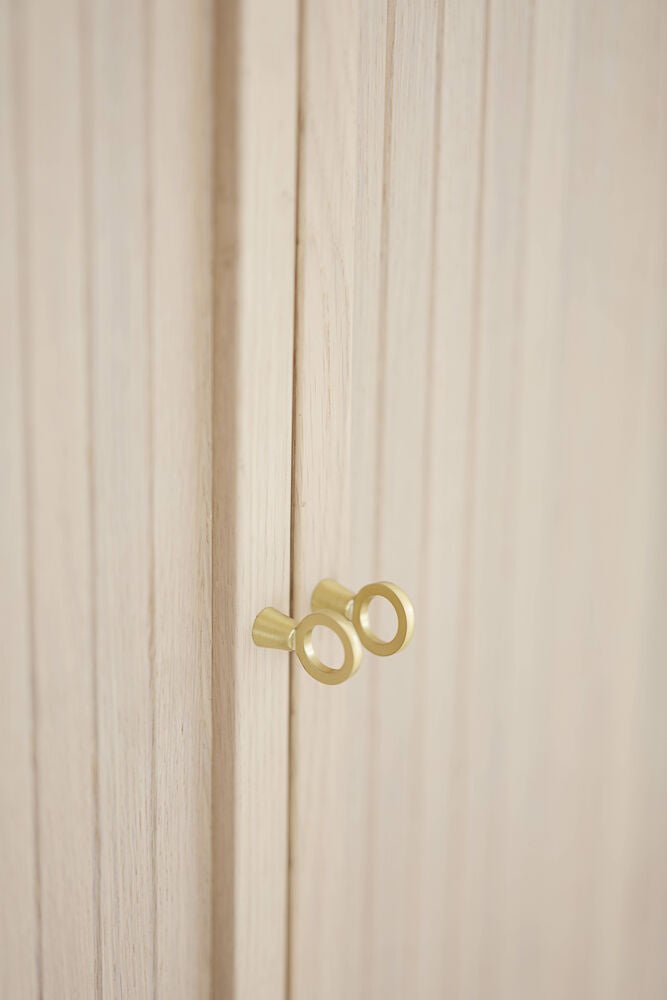 Haddington Skåp Vitpigmenterad Ek | Rowico Home | 7340126554098 | 120133 | Maessing Interiör