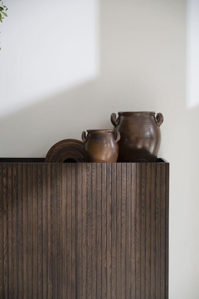 Halifax Skåp Brun Ek | Rowico Home | 7340126553848 | 119917 | Maessing Interiör