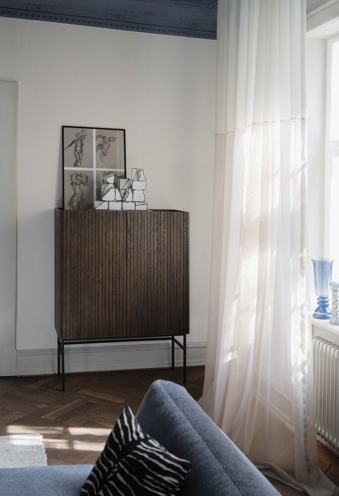 Halifax Skåp Brun Ek | Rowico Home | 7340126553848 | 119917 | Maessing Interiör