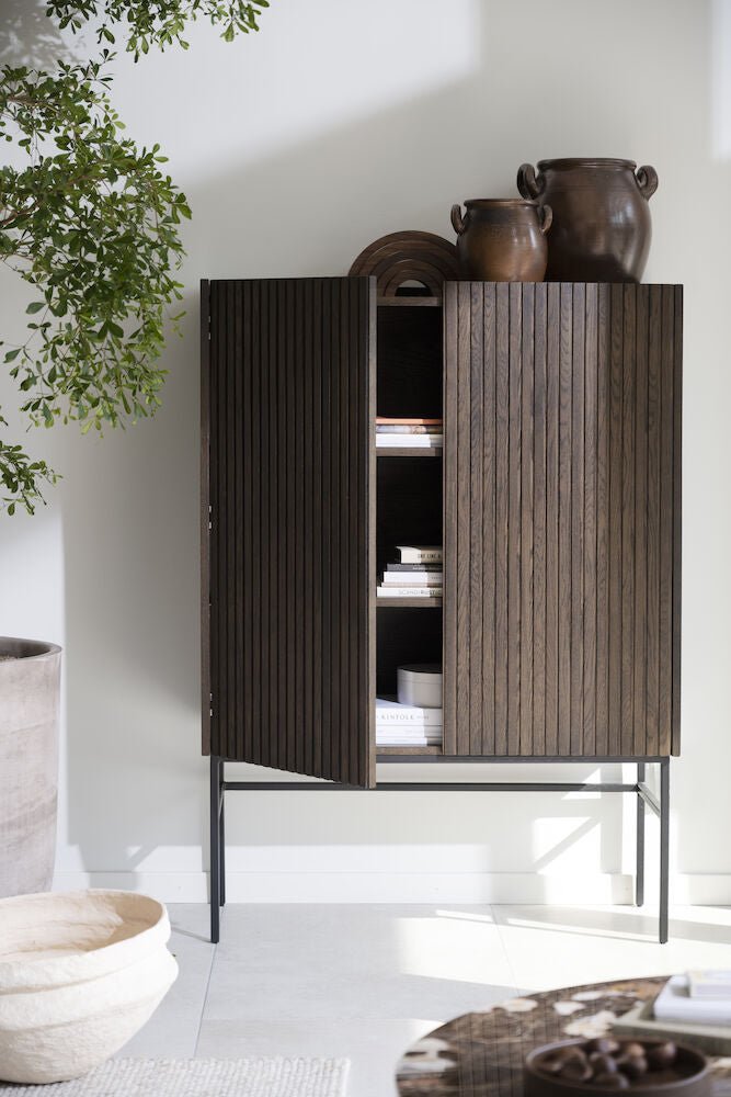 Halifax Skåp Brun Ek | Rowico Home | 7340126553848 | 119917 | Maessing Interiör