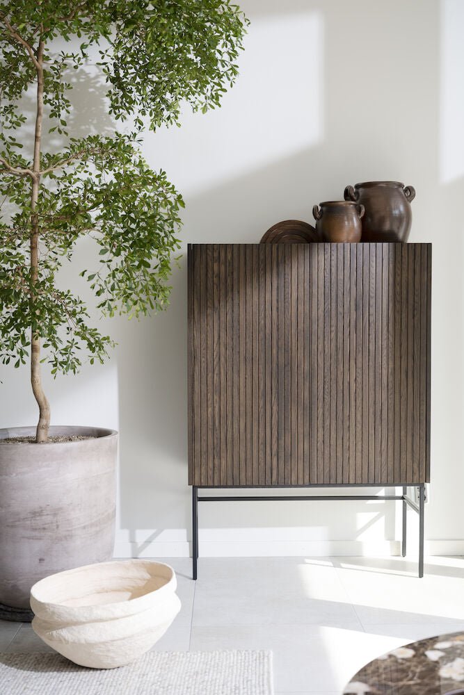 Halifax Skåp Brun Ek | Rowico Home | 7340126553848 | 119917 | Maessing Interiör