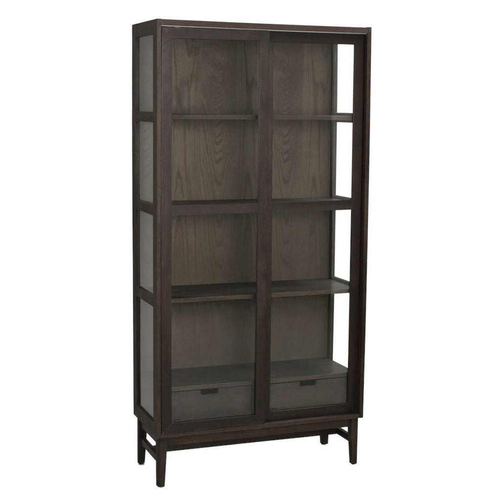 Hazelton Vitrinskåp Brun Ek | Rowico Home | 7340126559628 | 121156 | Maessing Interiör