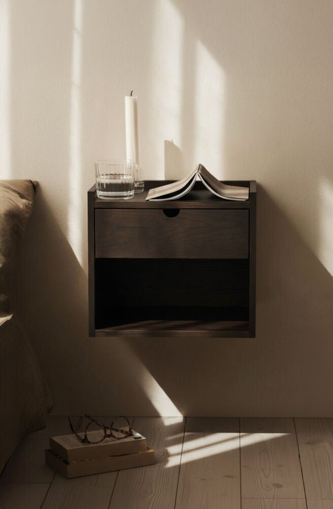 Hillmond Väggskåp/Sängbord 1L 40 Brun Ek | Rowico Home | 7340233307167 | 134212 | Maessing Interiör