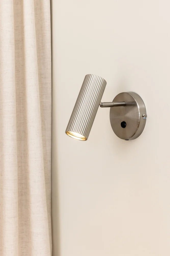 Hubble Vägglampa Borstat stål | Globen Lighting | 7319464333535 | 433353 | Maessing Interiör