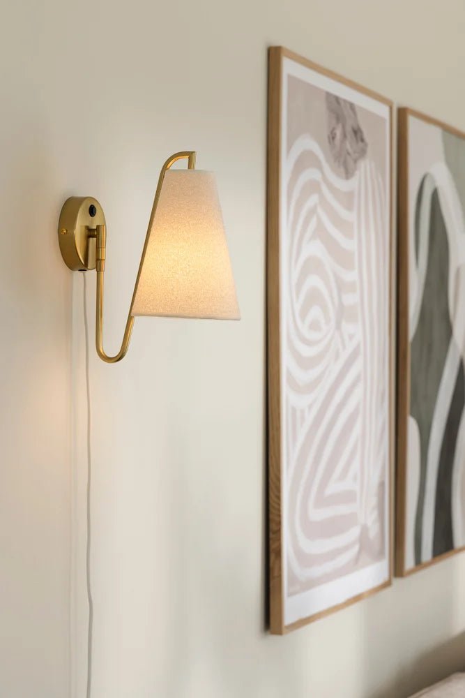 Lou Bouclé Vägglampa Mässing/Vit | Globen Lighting | 7319437335658 | 733565 | Maessing Interiör
