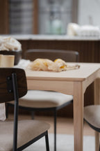 Markham Matbord Vitpigmenterad Ek 180 | Rowico Home | 7340126578650 | 123125 | Maessing Interiör