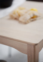 Markham Matbord Vitpigmenterad Ek 180 | Rowico Home | 7340126578650 | 123125 | Maessing Interiör