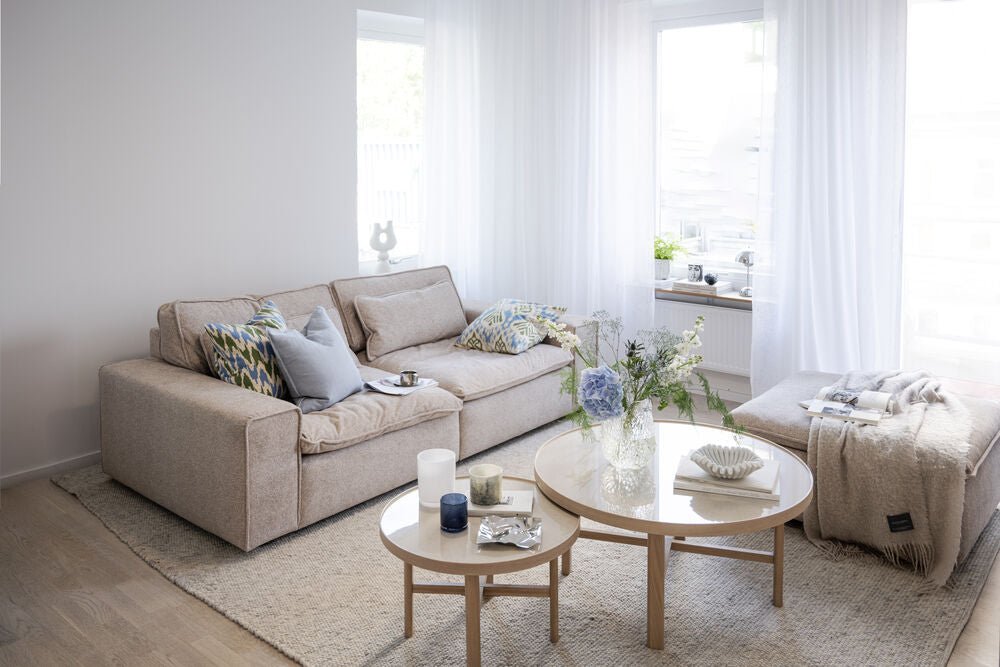 Marsden Soffbord Beige/Vitpigmenterad Ek Ø60 | Rowico Home | 7340126559130 | 121095 | Maessing Interiör