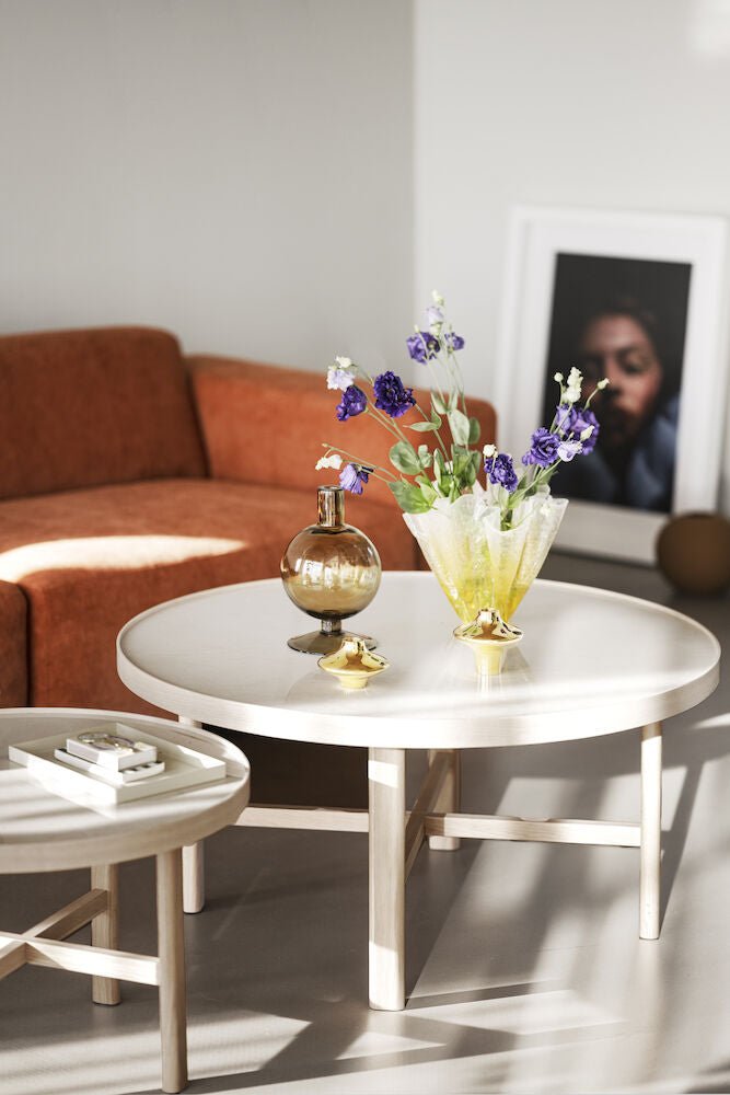 Marsden Soffbord Beige/Vitpigmenterad Ek Ø90 | Rowico Home | 7340126559123 | 121094 | Maessing Interiör