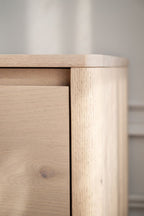 Melstone Sideboard Hög Vitpigmenterad Ek | Rowico Home | 7340233304234 | 148111 | Maessing Interiör