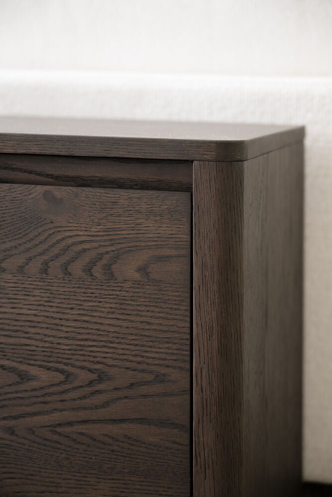 Melstone Sideboard Låg Brun Ek | Rowico Home | 7340233304227 | 148120 | Maessing Interiör