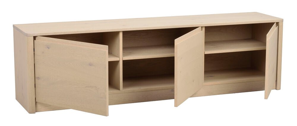 Melstone Sideboard Låg Vitpigmenterad Ek | Rowico Home | 7340233304210 | 148110 | Maessing Interiör