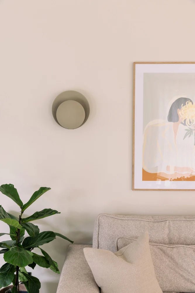 Orbit Vägglampa Beige | Globen Lighting | 7319432308022 | 230802 | Maessing Interiör
