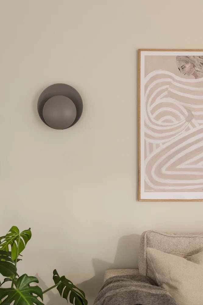 Orbit Vägglampa Grå | Globen Lighting | 7319432308107 | 230810 | Maessing Interiör