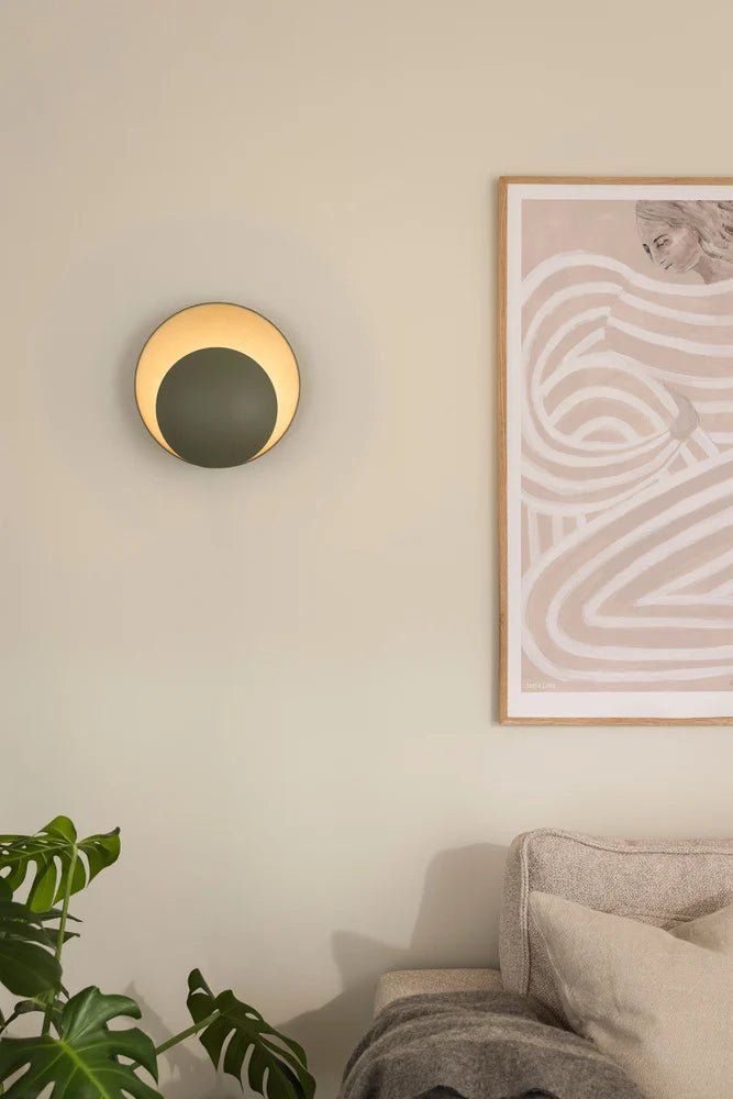 Orbit Vägglampa Grön | Globen Lighting | 7319432308039 | 230803 | Maessing Interiör
