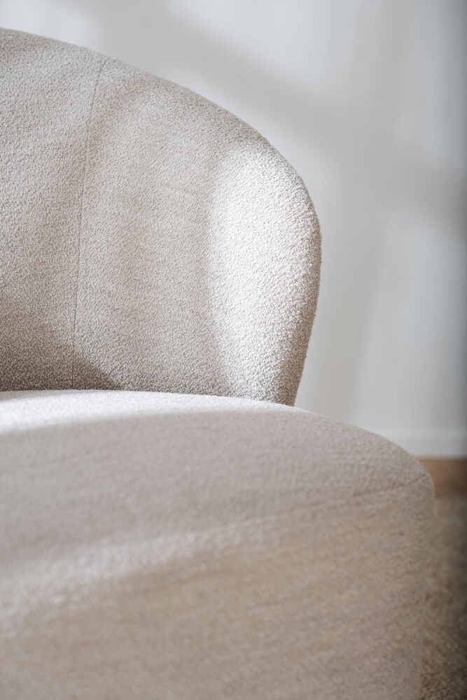 Roselawn Fåtölj Ljusbeige | Rowico Home | 7340126571743 | 120197 | Maessing Interiör