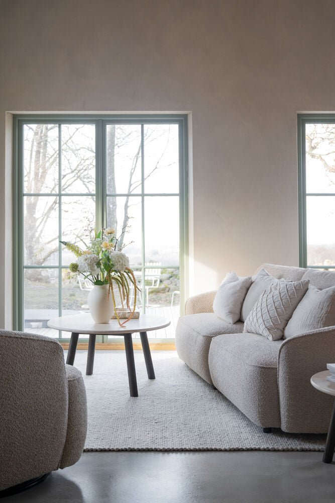 Taransay Soffbord Beige Travertin/Brun Ek Ø90 | Rowico Home | 7340126555934 | 120845 | Maessing Interiör