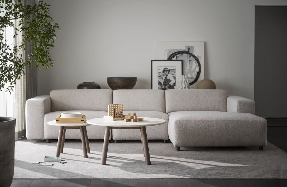 Taransay Soffbord Beige Travertin/Brun Ek Ø90 | Rowico Home | 7340126555934 | 120845 | Maessing Interiör