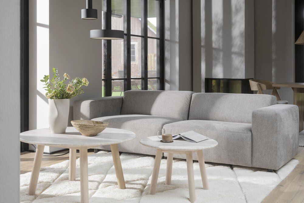 Taransay Soffbord Beige Travertin/Vitpigmenterad Ek Ø90 | Rowico Home | 7340126555927 | 120844 | Maessing Interiör