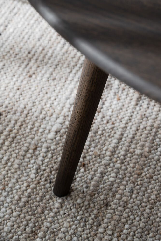 Tompkins Soffbord Brun Ek Ø90 | Rowico Home | 7340126582060 | 128012 | Maessing Interiör